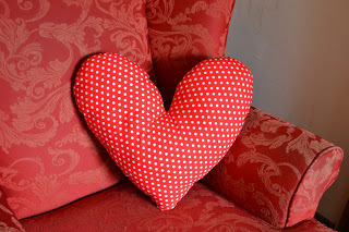Lindas almohadas de corazon para San Valentin