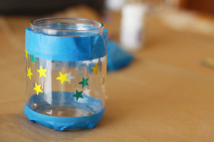 Como decorar frascos de vidrio reciclados con grabados (1)