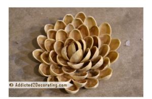 Como hacer flores con cascara de pistaches (3)