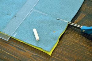 Como hacer un cobertor con flequillo sin costuras (3)