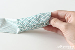 Como hacer un colar de tela reciclada (3)